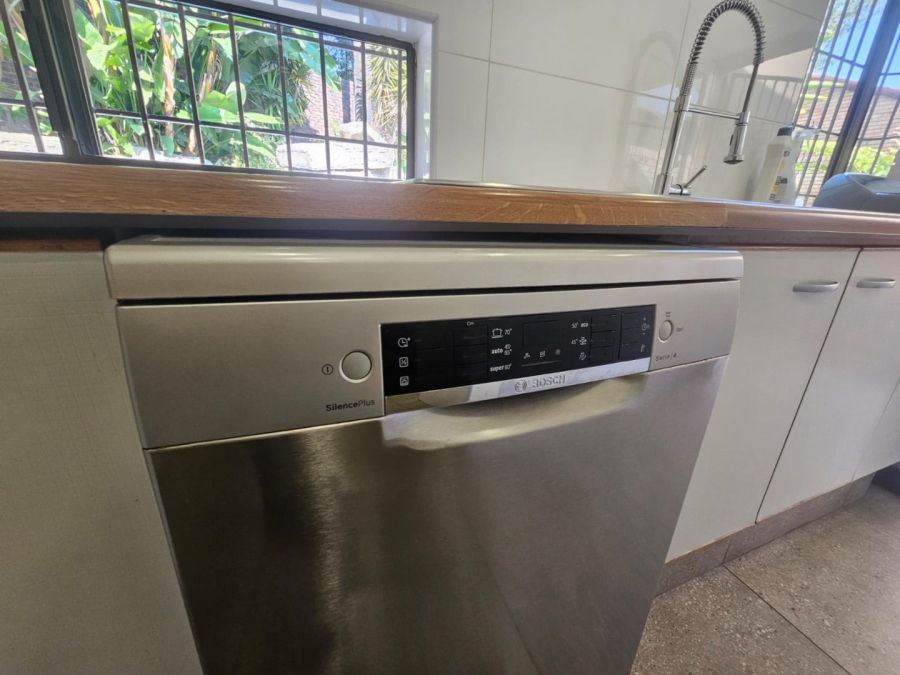 3 Bedroom Property for Sale in Waterkloof Gauteng