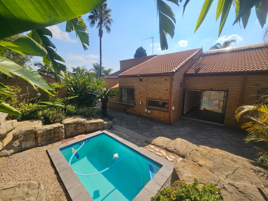 3 Bedroom Property for Sale in Waterkloof Gauteng