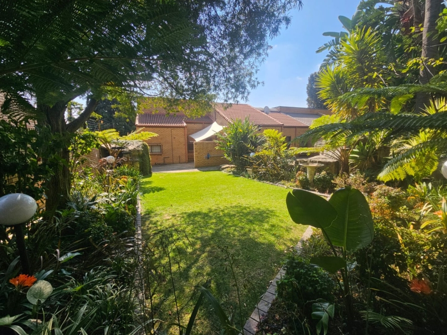 3 Bedroom Property for Sale in Waterkloof Gauteng