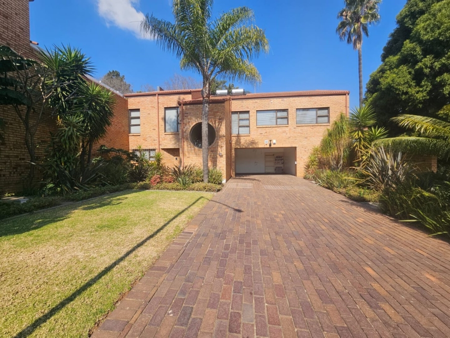 3 Bedroom Property for Sale in Waterkloof Gauteng