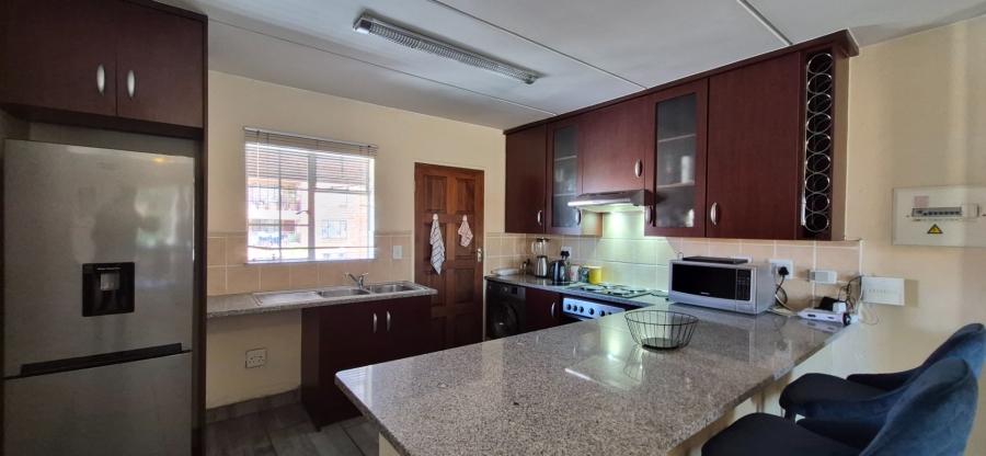 2 Bedroom Property for Sale in Sundowner Gauteng