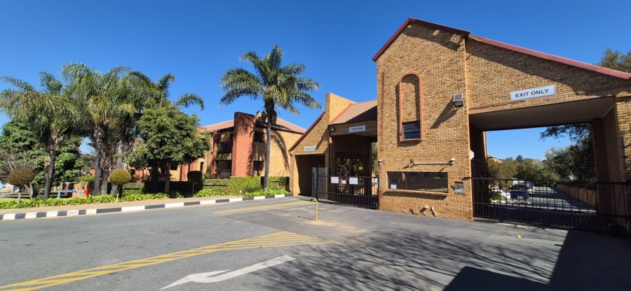 2 Bedroom Property for Sale in Sundowner Gauteng