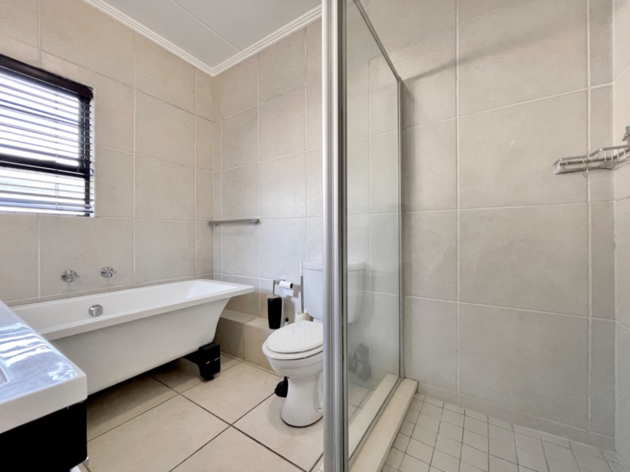 2 Bedroom Property for Sale in Douglasdale Gauteng