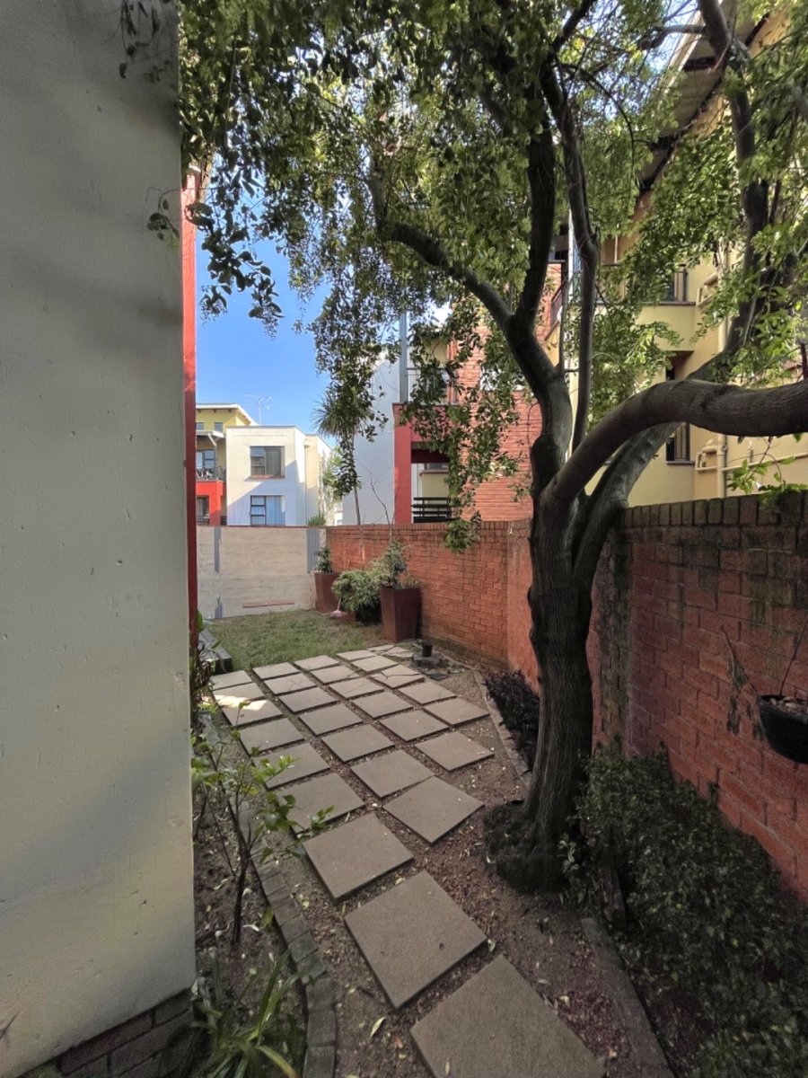 2 Bedroom Property for Sale in Douglasdale Gauteng
