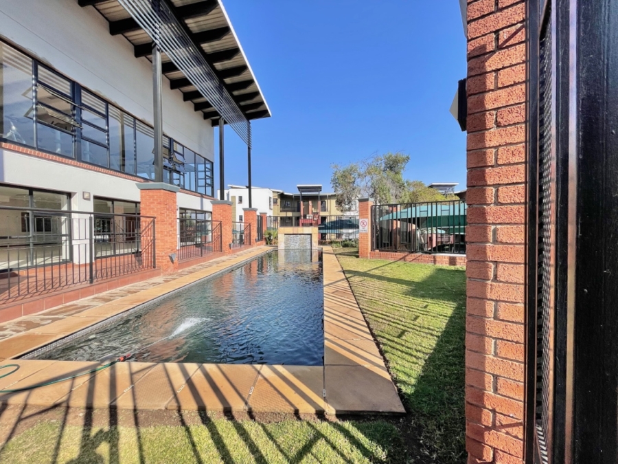 2 Bedroom Property for Sale in Douglasdale Gauteng