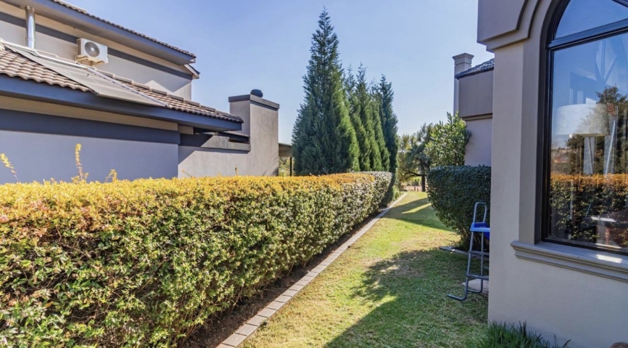 4 Bedroom Property for Sale in Blue Valley Golf Estate Gauteng