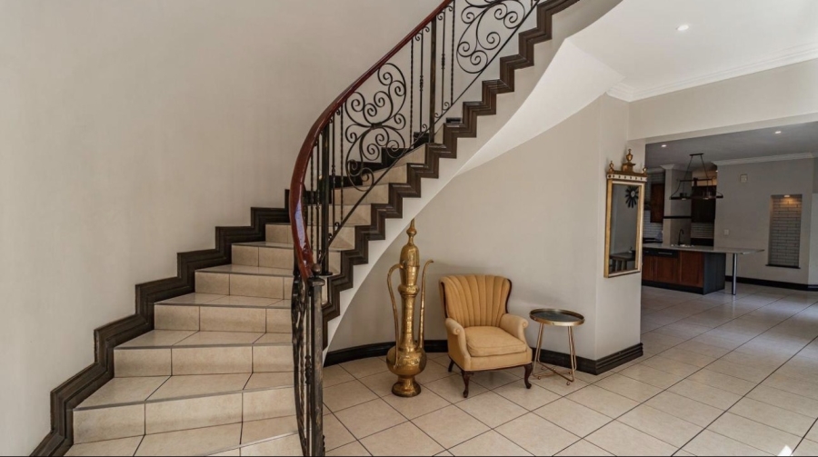 4 Bedroom Property for Sale in Blue Valley Golf Estate Gauteng