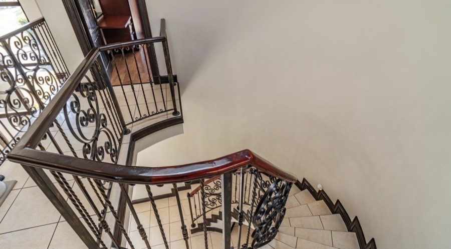 4 Bedroom Property for Sale in Blue Valley Golf Estate Gauteng