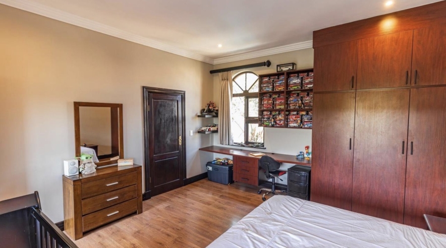 4 Bedroom Property for Sale in Blue Valley Golf Estate Gauteng