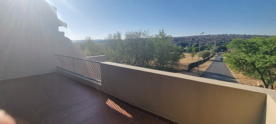 2 Bedroom Property for Sale in Winchester Hills Gauteng