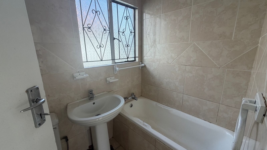 3 Bedroom Property for Sale in Soshanguve M Gauteng