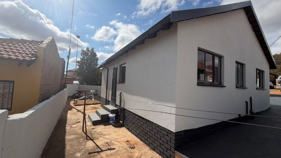 3 Bedroom Property for Sale in Soshanguve M Gauteng