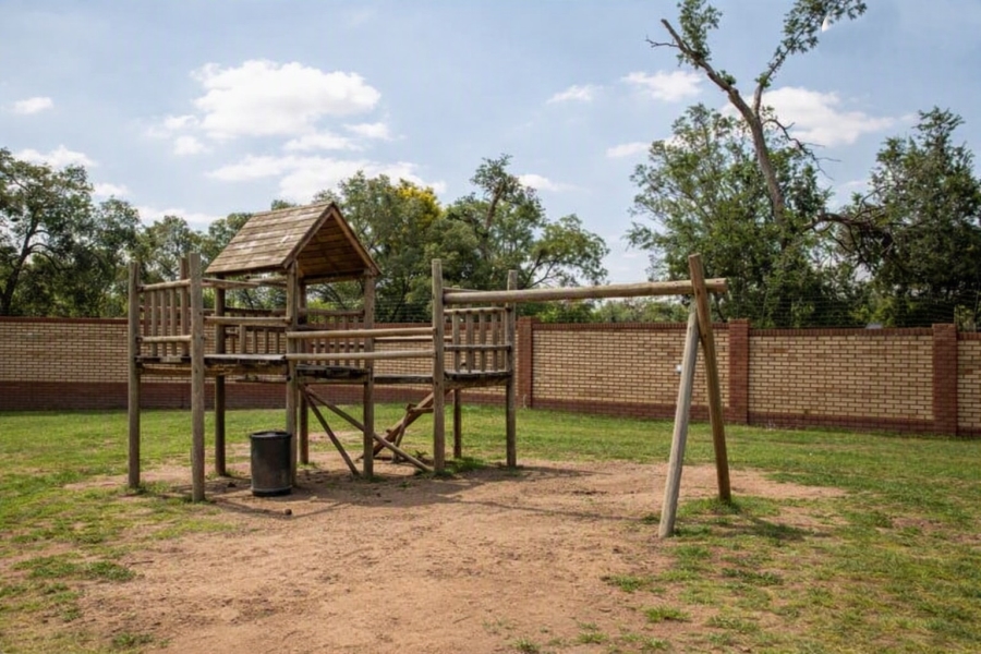 2 Bedroom Property for Sale in Comet Gauteng