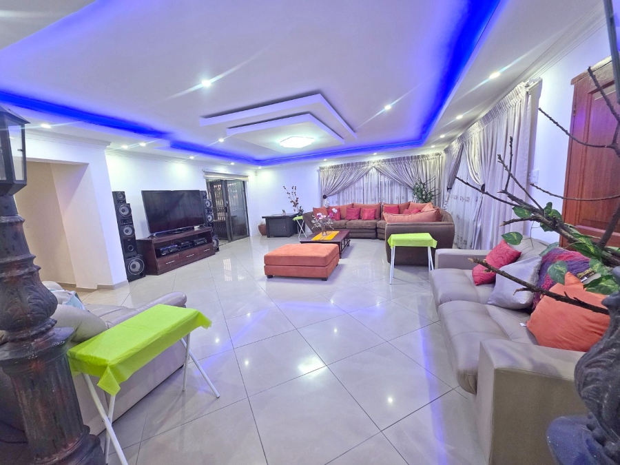 4 Bedroom Property for Sale in Birchleigh North Gauteng