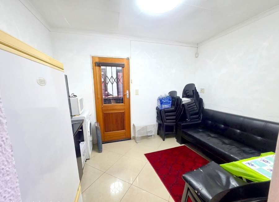 4 Bedroom Property for Sale in Birchleigh North Gauteng