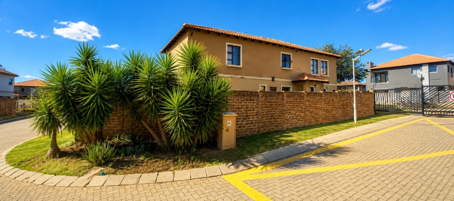 5 Bedroom Property for Sale in Parkrand Gauteng