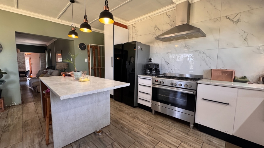 5 Bedroom Property for Sale in Three Rivers Gauteng
