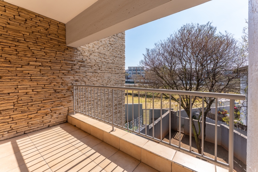 1 Bedroom Property for Sale in Greenstone Hill Gauteng