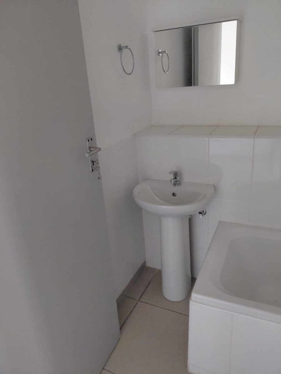 2 Bedroom Property for Sale in Protea Glen Gauteng