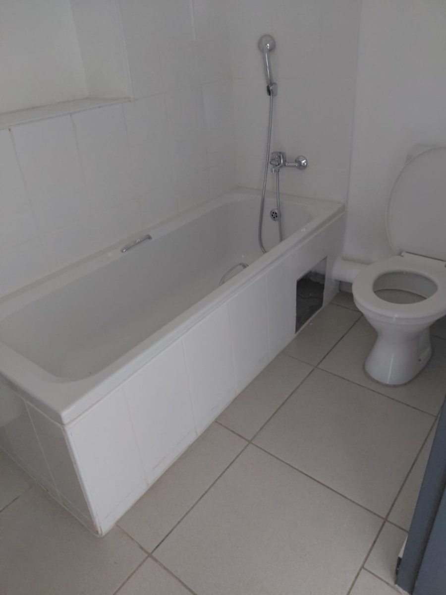 2 Bedroom Property for Sale in Protea Glen Gauteng