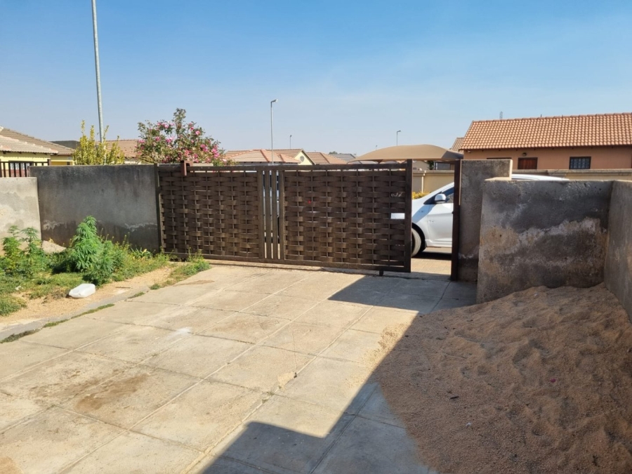To Let 3 Bedroom Property for Rent in Windmill Park Gauteng