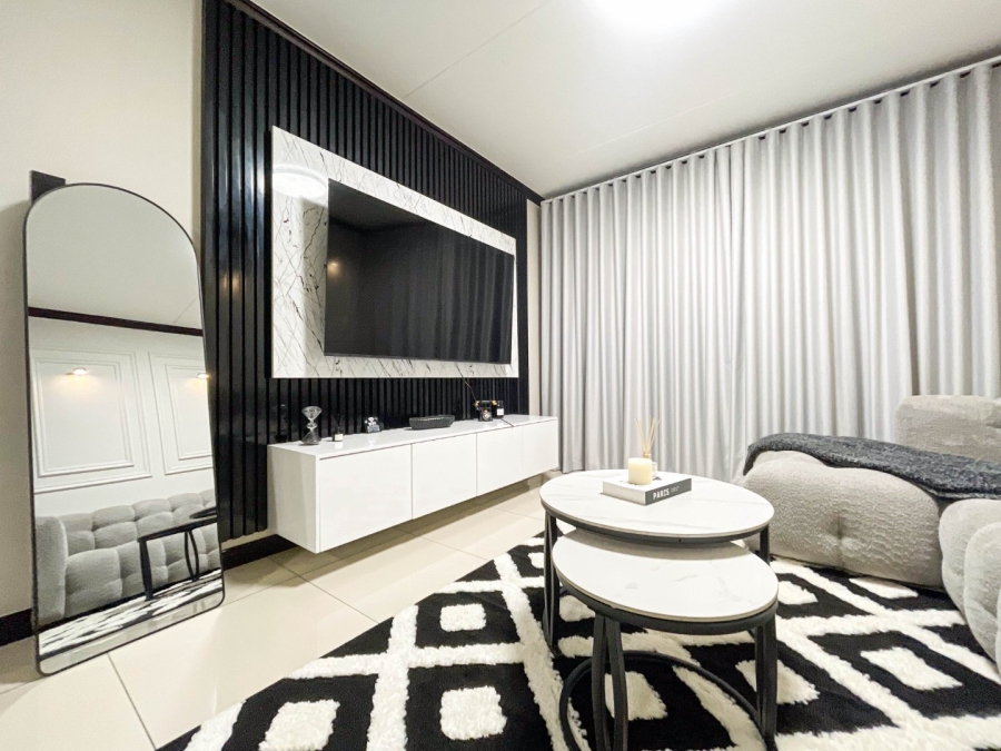To Let 2 Bedroom Property for Rent in Blue Hills Gauteng