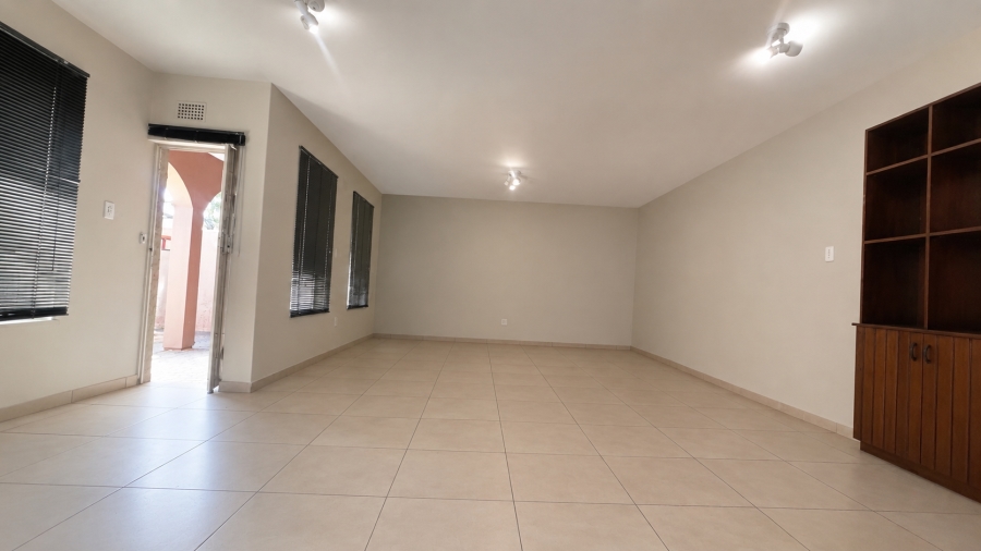 3 Bedroom Property for Sale in Three Rivers Proper Gauteng