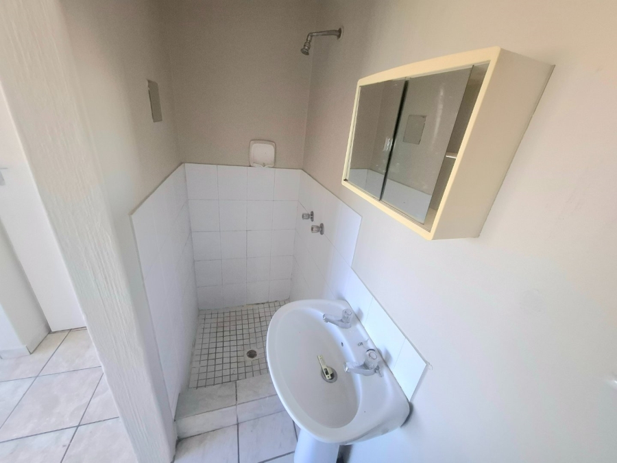 To Let 1 Bedroom Property for Rent in Wonderboom South Gauteng