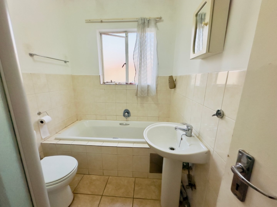 2 Bedroom Property for Sale in Zandspruit Gauteng