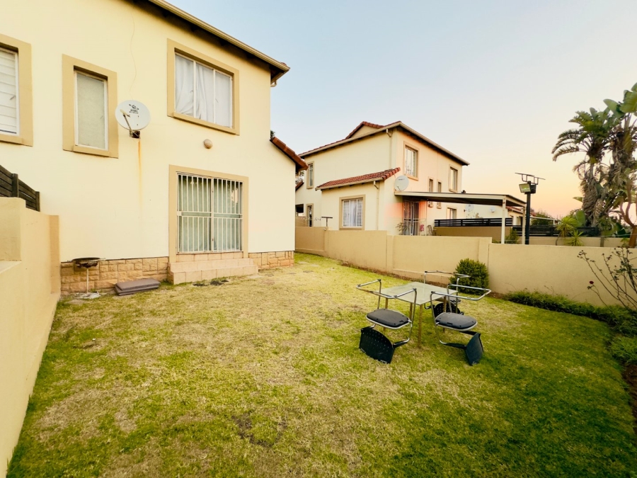 2 Bedroom Property for Sale in Zandspruit Gauteng