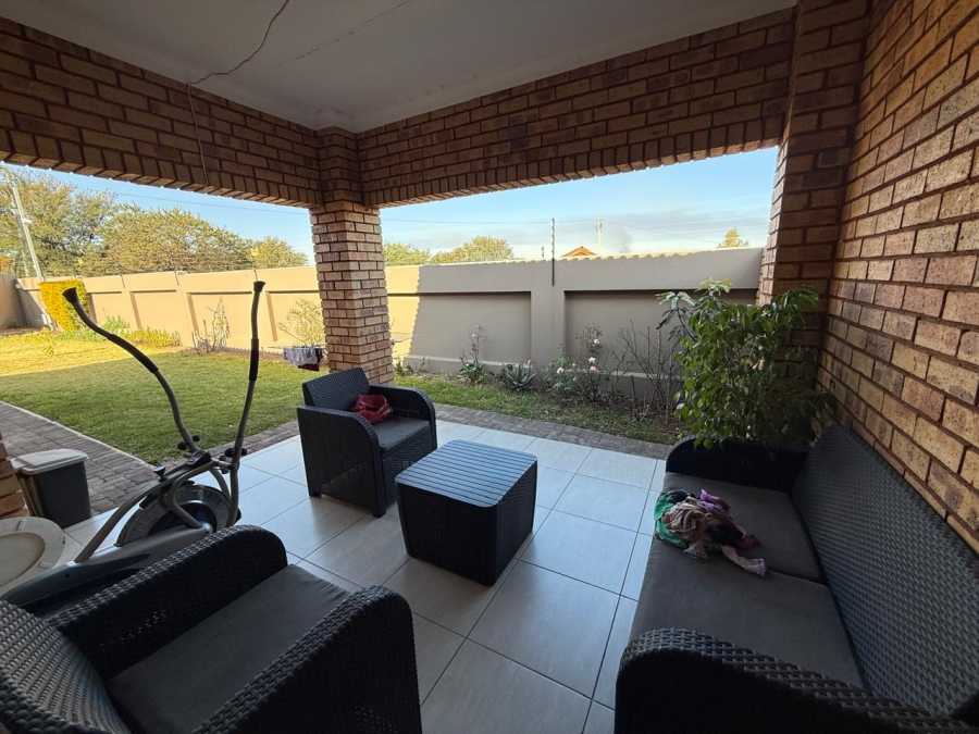 3 Bedroom Property for Sale in South Crest Gauteng