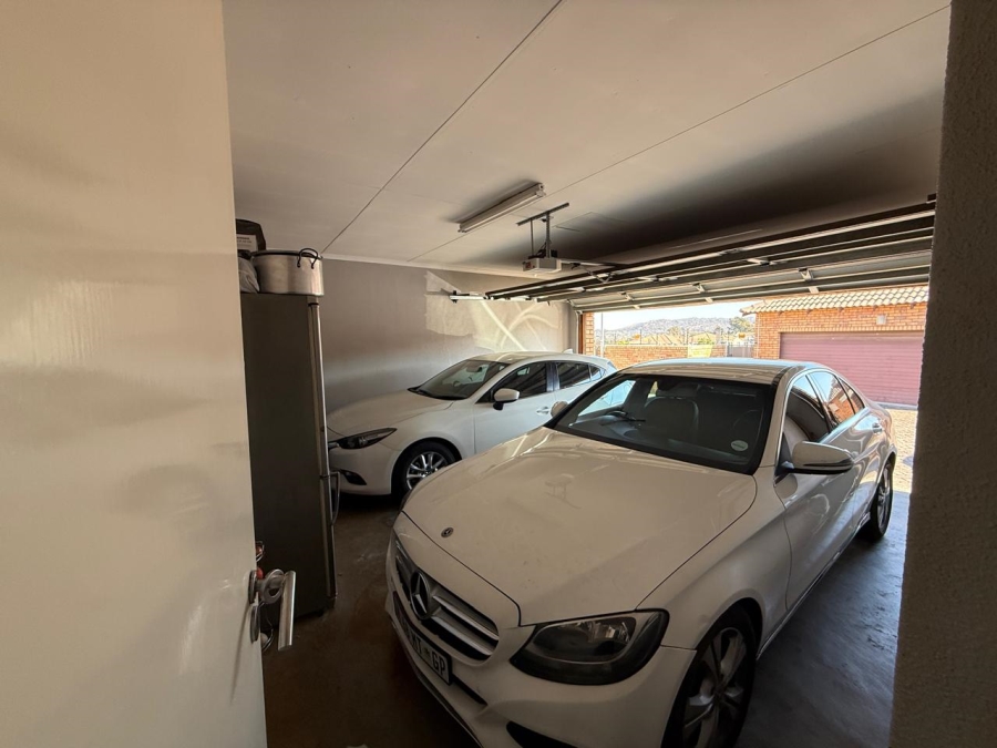 3 Bedroom Property for Sale in South Crest Gauteng