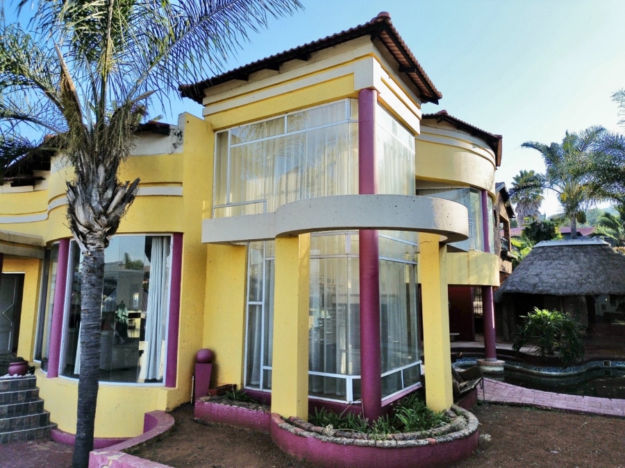 4 Bedroom Property for Sale in Glenvista Gauteng
