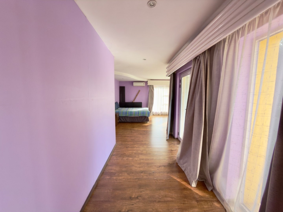4 Bedroom Property for Sale in Glenvista Gauteng