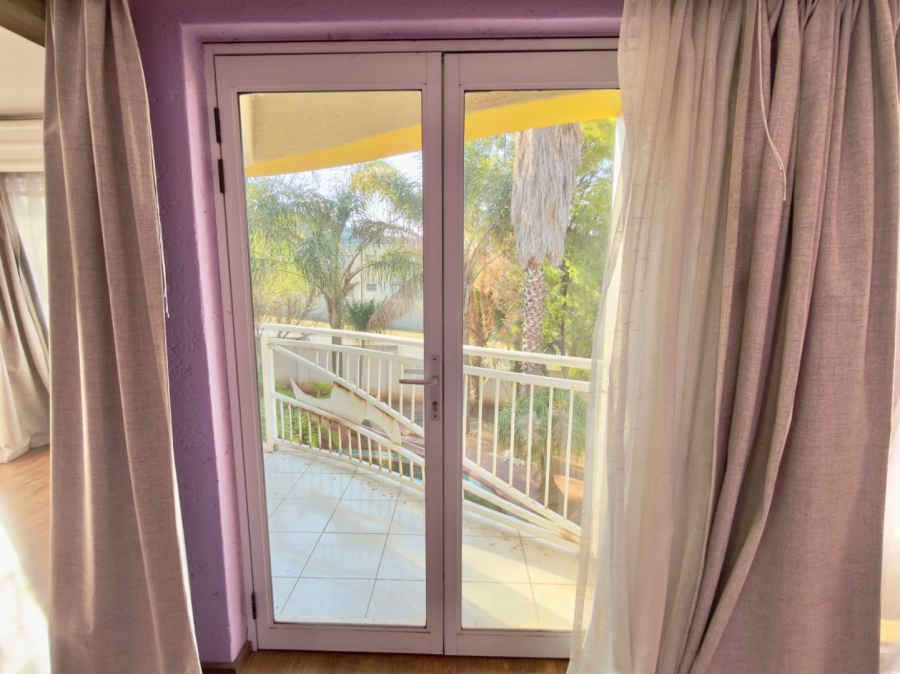 4 Bedroom Property for Sale in Glenvista Gauteng