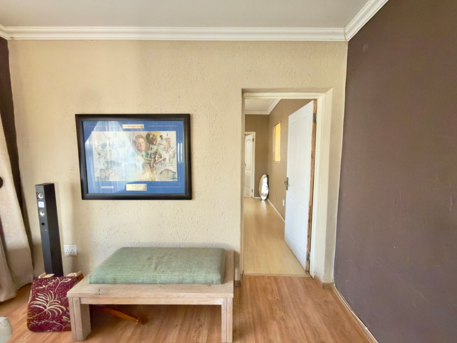4 Bedroom Property for Sale in Glenvista Gauteng
