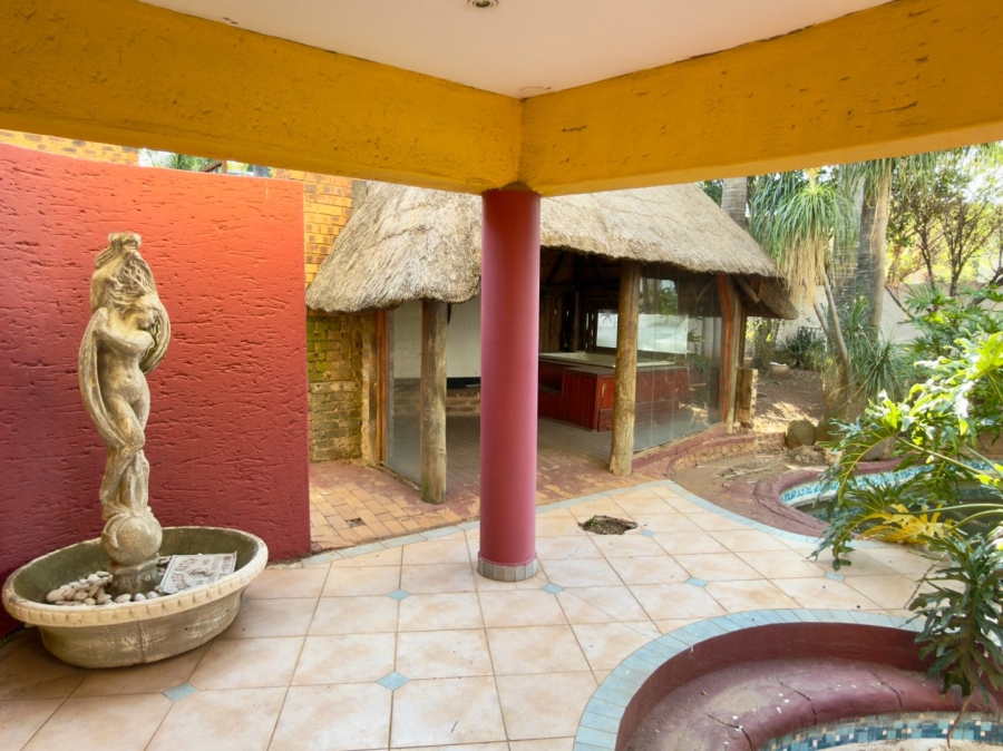 4 Bedroom Property for Sale in Glenvista Gauteng