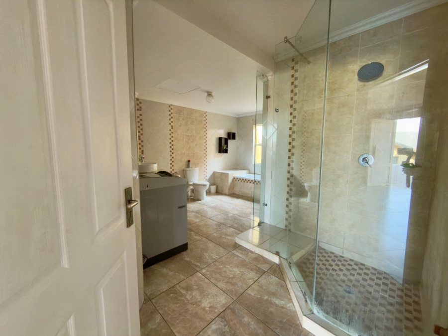 4 Bedroom Property for Sale in Glenvista Gauteng