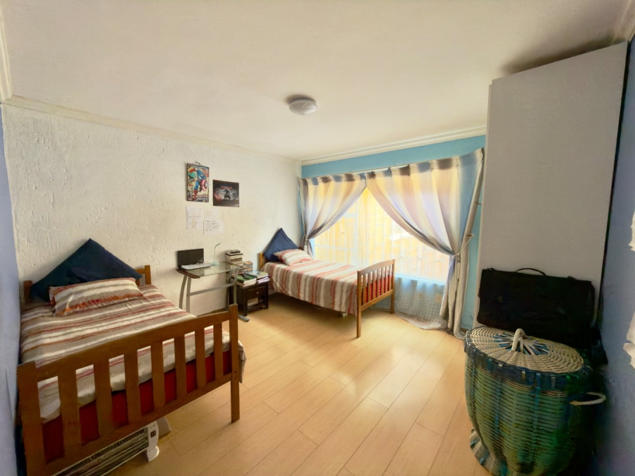 4 Bedroom Property for Sale in Glenvista Gauteng