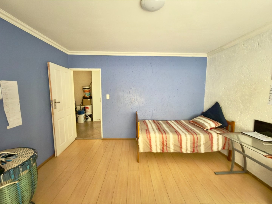 4 Bedroom Property for Sale in Glenvista Gauteng