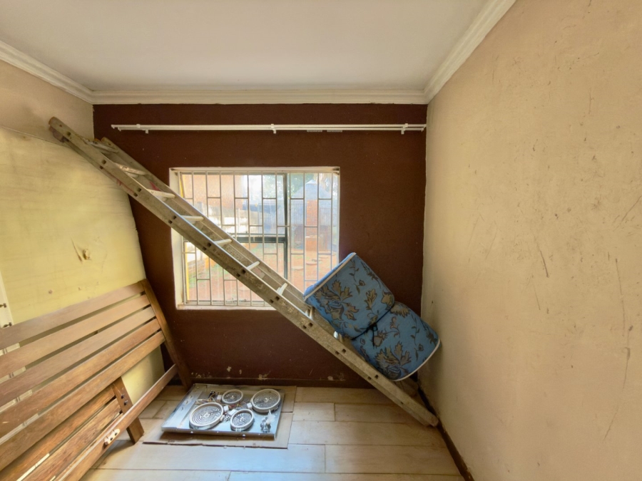 4 Bedroom Property for Sale in Glenvista Gauteng