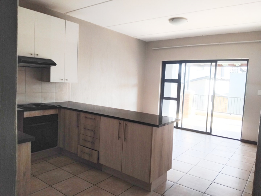To Let 2 Bedroom Property for Rent in Barbeque Downs Gauteng