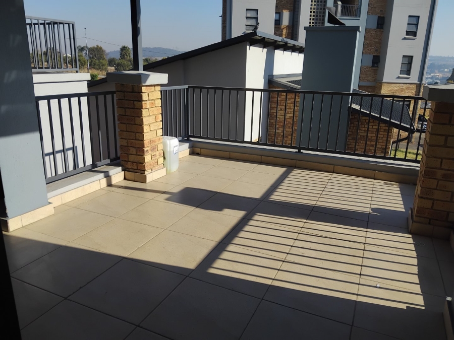 To Let 2 Bedroom Property for Rent in Barbeque Downs Gauteng