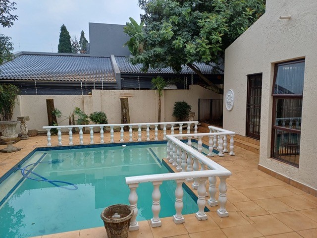 3 Bedroom Property for Sale in Dowerglen Gauteng
