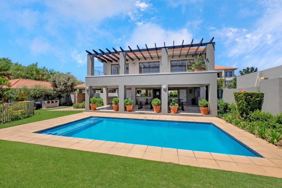 To Let 1 Bedroom Property for Rent in Fourways Gauteng
