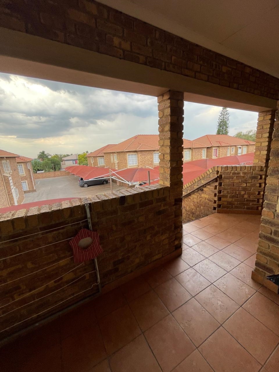 3 Bedroom Property for Sale in Terenure Gauteng