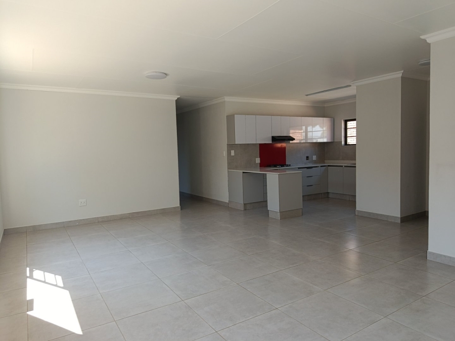 4 Bedroom Property for Sale in Heuweloord Gauteng