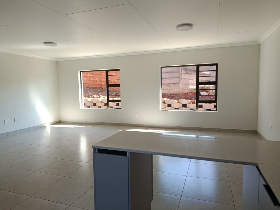 4 Bedroom Property for Sale in Heuweloord Gauteng