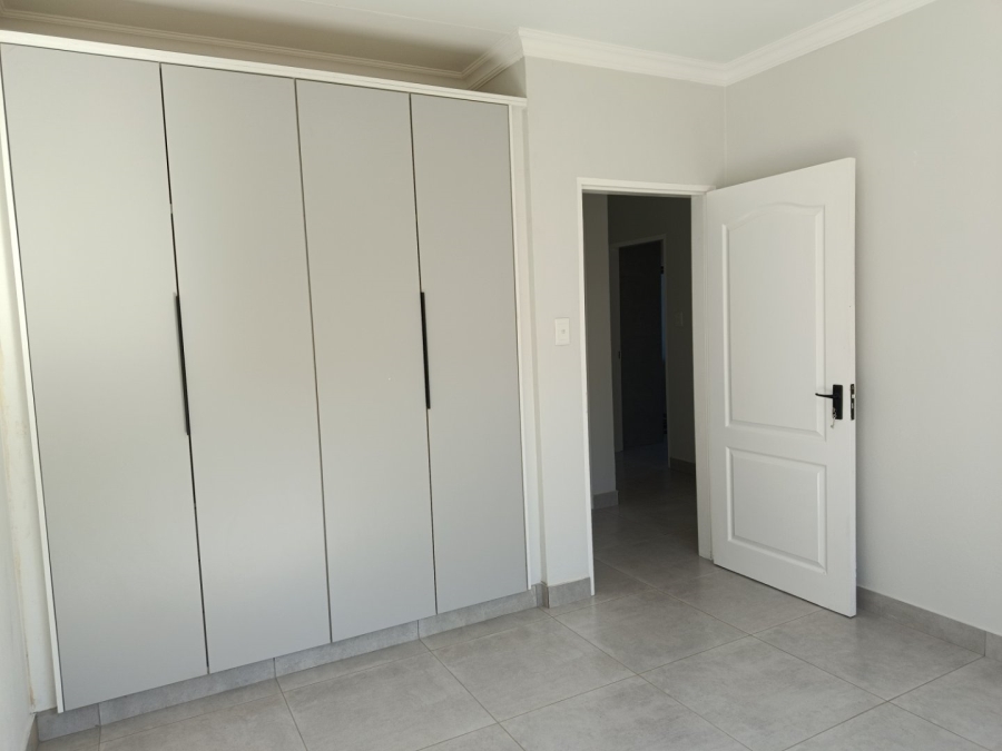 4 Bedroom Property for Sale in Heuweloord Gauteng