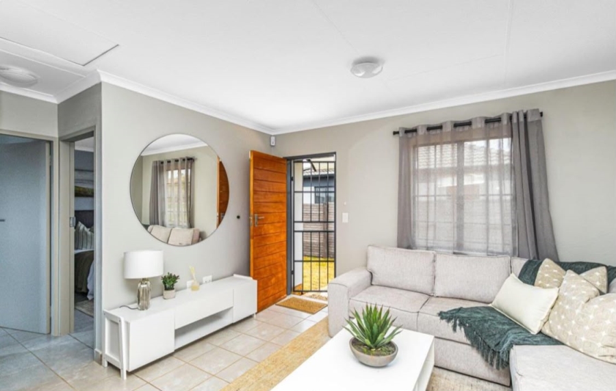 To Let 2 Bedroom Property for Rent in Mamelodi East Gauteng
